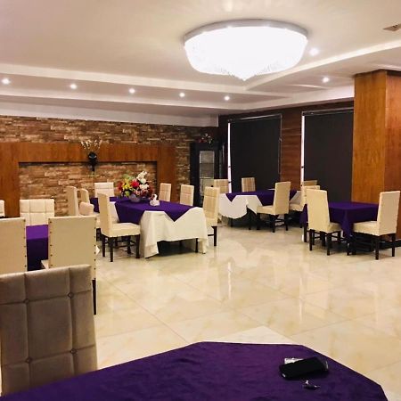 Royaute Luxury Hotel Sialkot Bagian luar foto