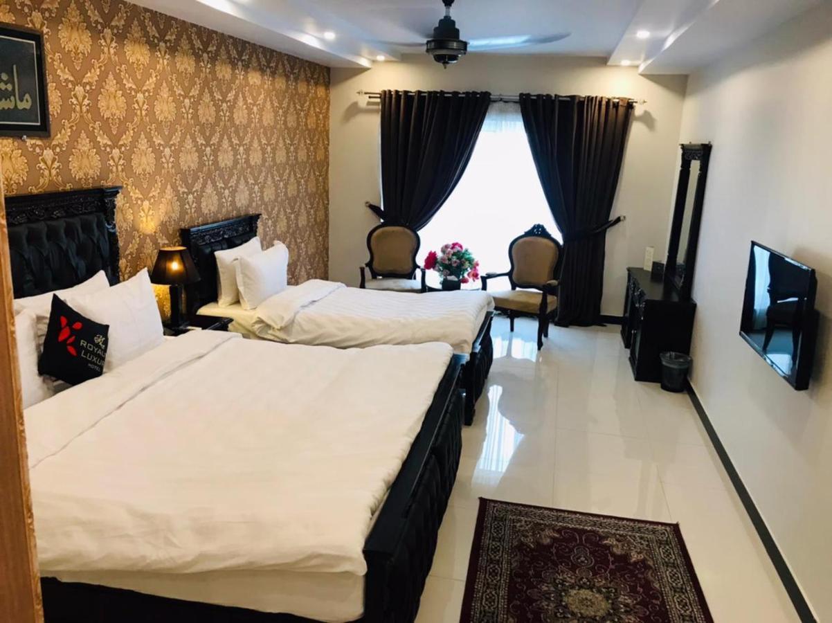 Royaute Luxury Hotel Sialkot Bagian luar foto