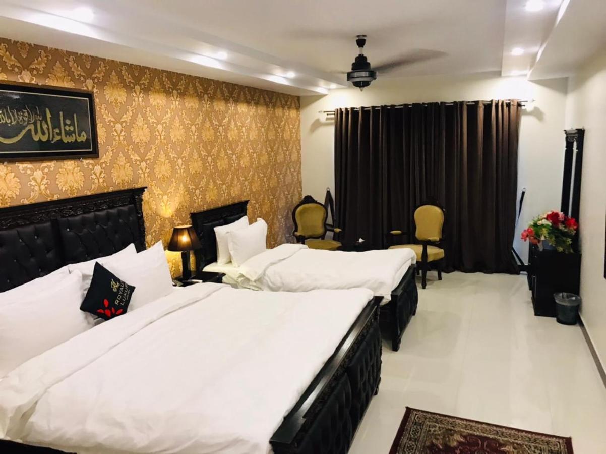 Royaute Luxury Hotel Sialkot Bagian luar foto